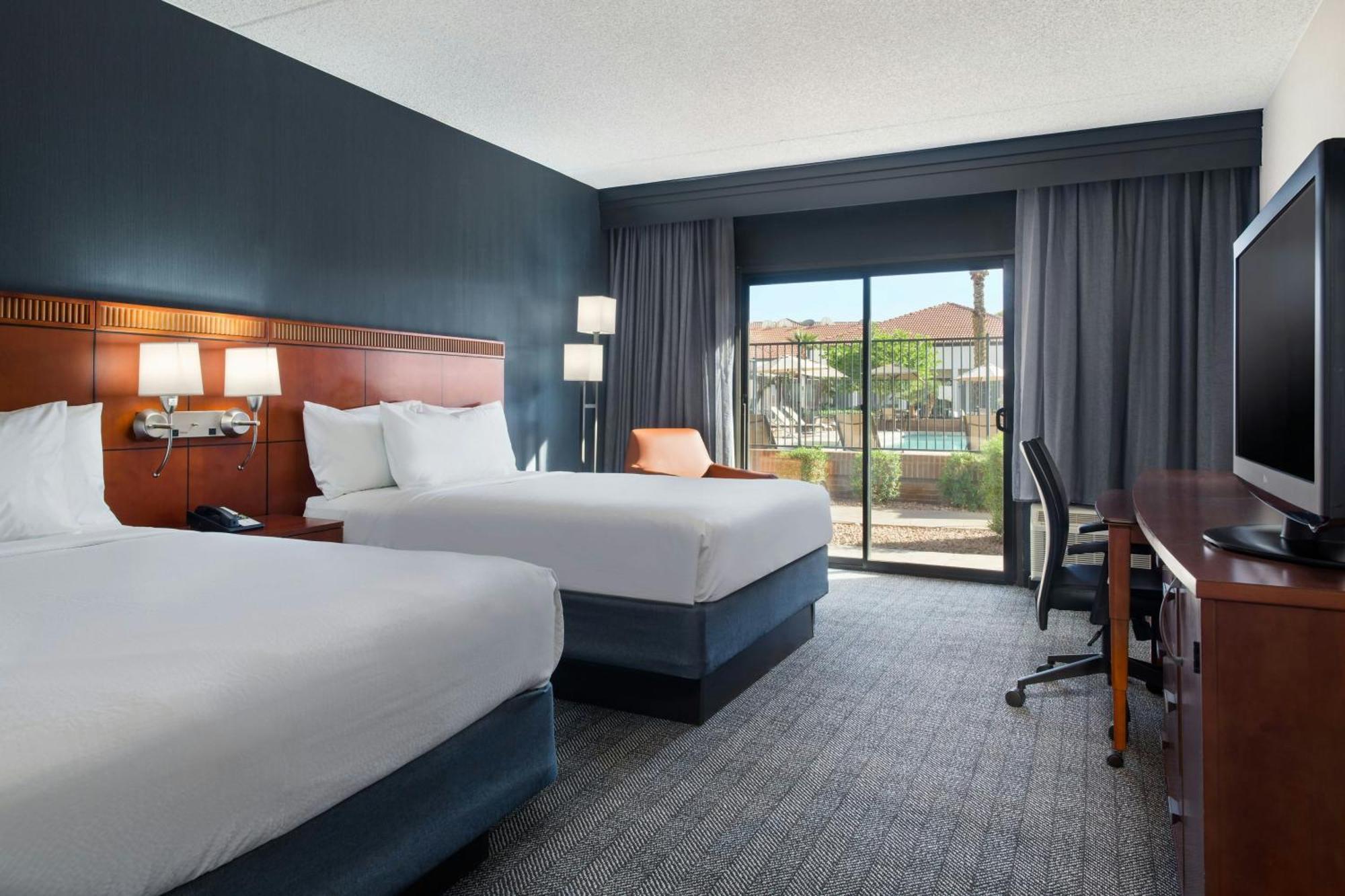 Courtyard By Marriott Phoenix Airport Dış mekan fotoğraf